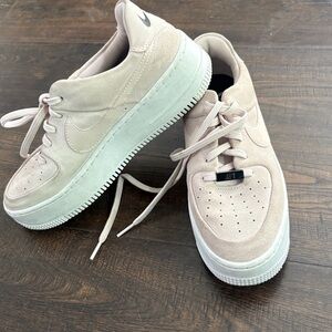 Air Force 1 platform light pink 71/2 no box